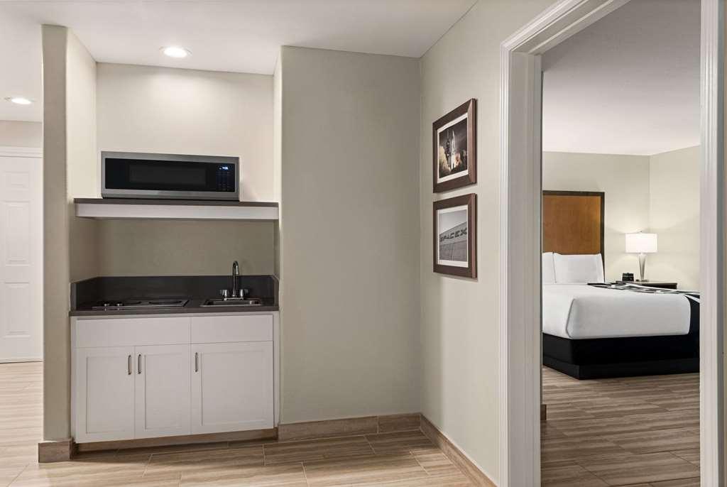 La Quinta By Wyndham Brownsville North Bilik gambar